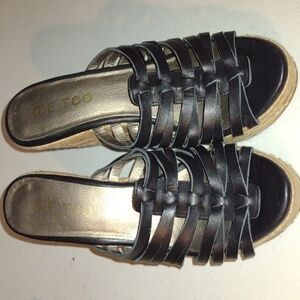 ME Too slip on espadrilles size 9.5 5 inch wedge